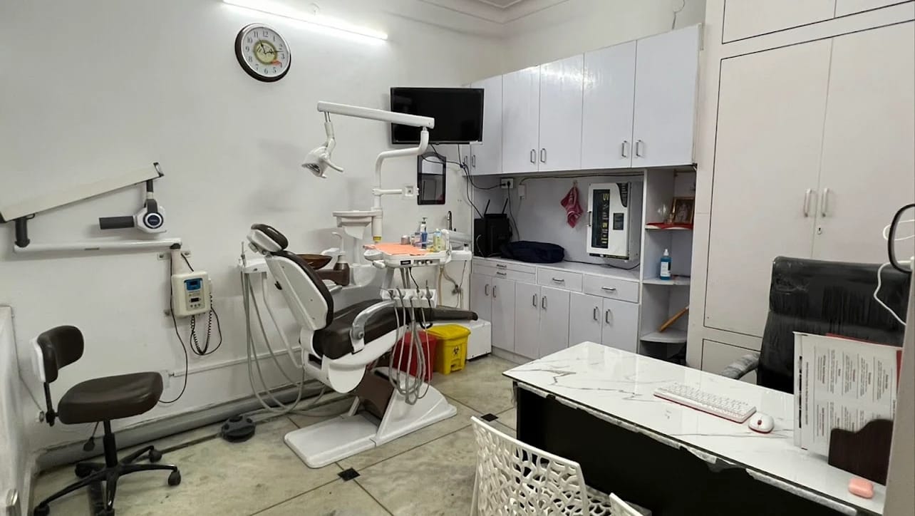 Advanced dental clinic interior in Palam, New Delhi — BRACE-O-DENT Dental Clinic